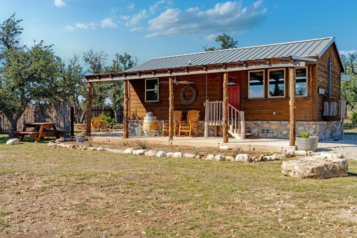 Rockin' R - Rustic Star Cabin Fredericksburg Exterior photo