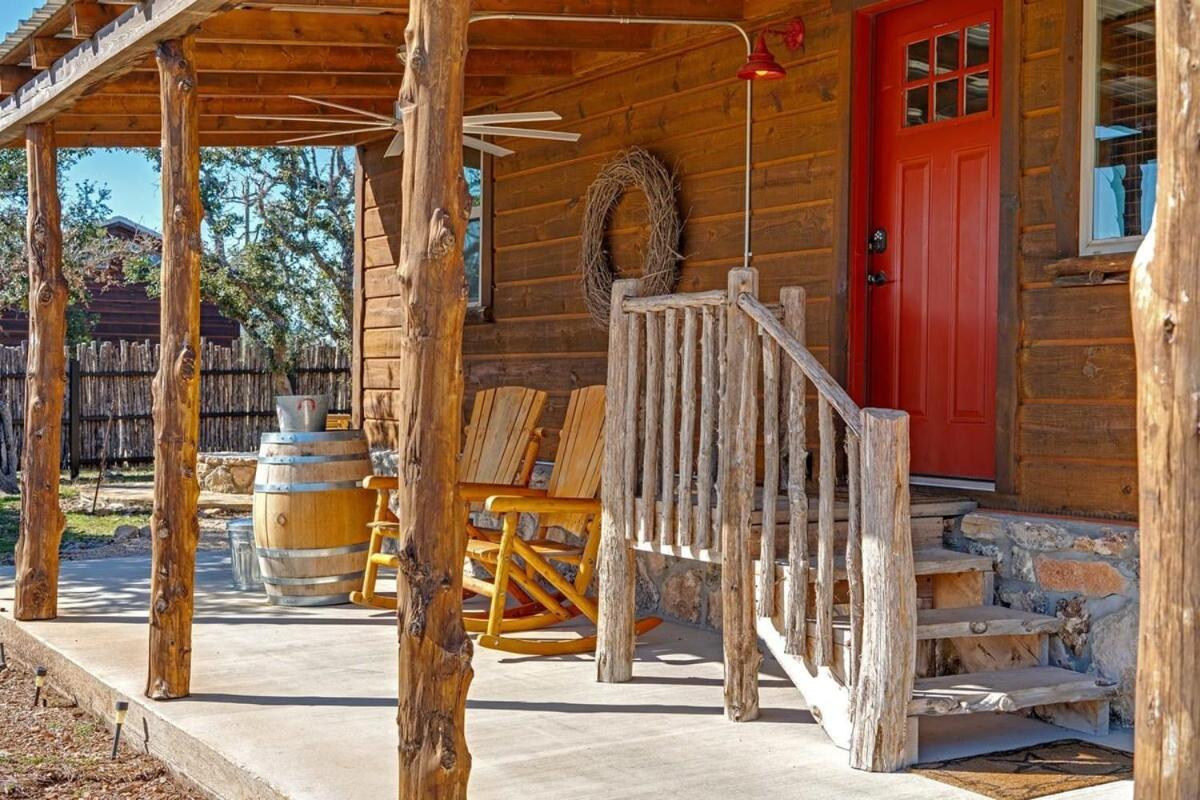 Rockin' R - Rustic Star Cabin Fredericksburg Exterior photo